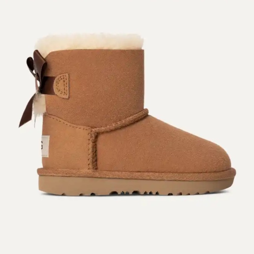 UGG Mini Bailey Bow II Boot for Toddler Girl, size 10